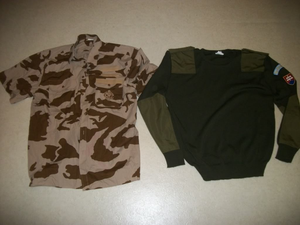 Some Slovakian Desert Uniform items -   101_0942