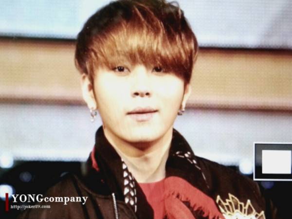 [PICS] [07.12.12]  Junhyung @ SBS New Year’s Eve Concert 698454474