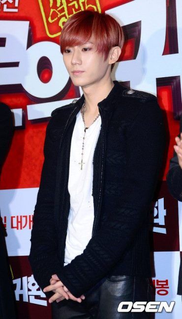 [PICS][17.12.12] Hyunseung @ 'Return of the Family' VIP premiere screening 77_zpsbfa3c64e