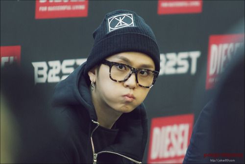 [PICS] [27.11.12] Junhyung @ Diesel Fan Signing Tumblr_meb47fOmxe1r4s1gdo1_500