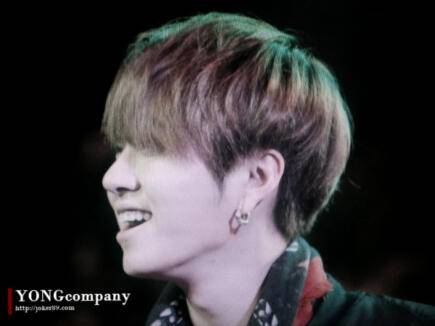 [PICS] [07.12.12]  Junhyung @ SBS New Year’s Eve Concert VRgKT