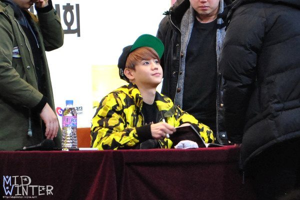 [PICS][30.12.12] Yoseob @ "The First Collage" Fansign in Daejeon & Myeongdong 64498_397099927048806_1689697183_n_zpsf0a551dd