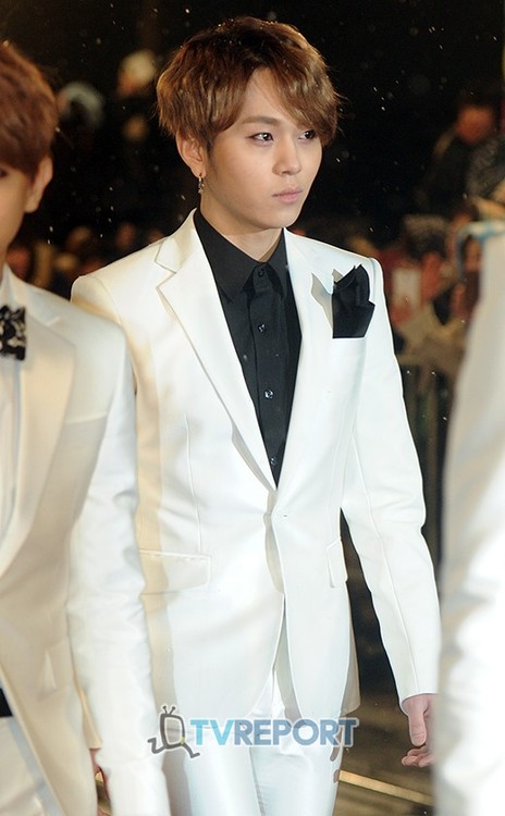 [PICS] [29.12.12] Junhyung @ SBS Gayo Daejun  Tumblr_mfsnzb3rbZ1qzjehuo1_500_zps29ce1777