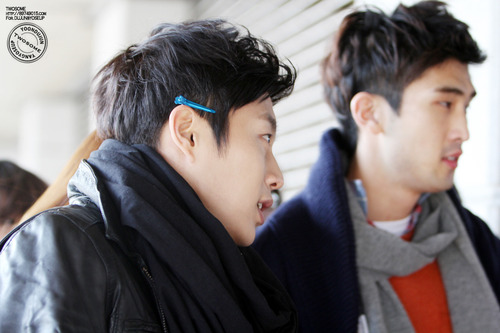 [PICS][08.12.12]  Doojoon on the way to Happy Together 3  Tumblr_mepv92FE8S1qhteglo2_500