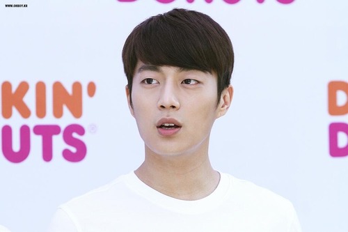 [PICS] [16.06.13] Doo Joon @Dunkin Donuts fansign Tumblr_mohxbkX0Nl1qhteglo1_500_zpse7b8ec26