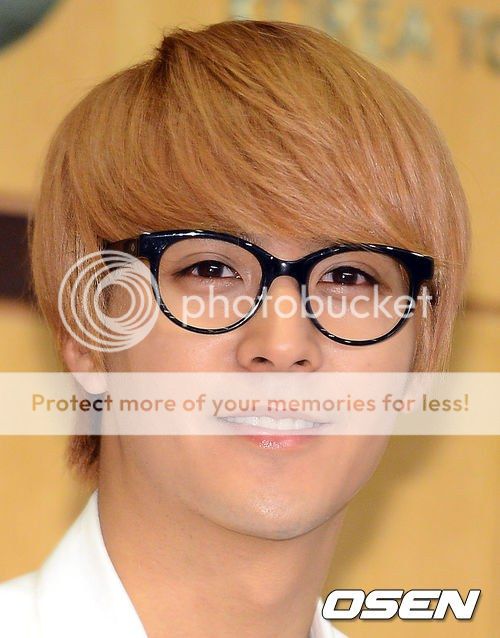 [PICS][18.06.13]  DongWoon @ KTO TIC, KTO Ambassador Ceremony Tumblr_mokvntfrCN1qzjehuo3_500_zpsc5cdb231