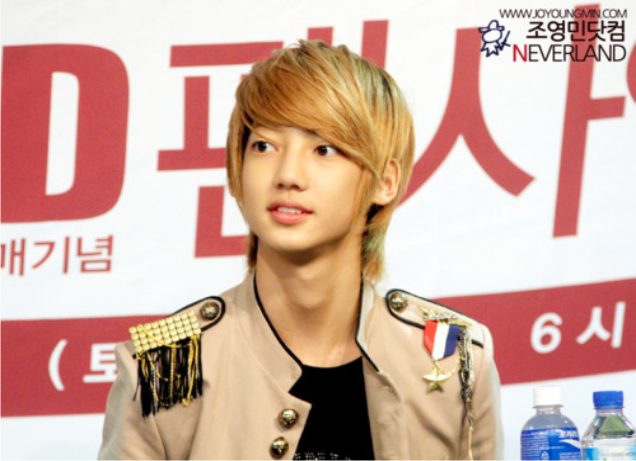 [PICS] Youngmin at Daegu Fansigning Ee