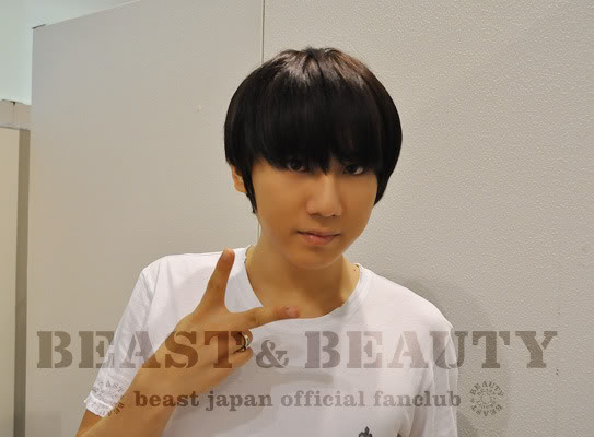 BEAST - [01.02.12] BEAST & BEAUTY   Fanclub oficial de Japon  Japanfan11