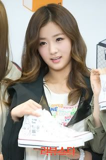 [PICS] BoMi @ CONVERSE EVENT Tumblr_m0mc5upvu91r44g2jo2_250