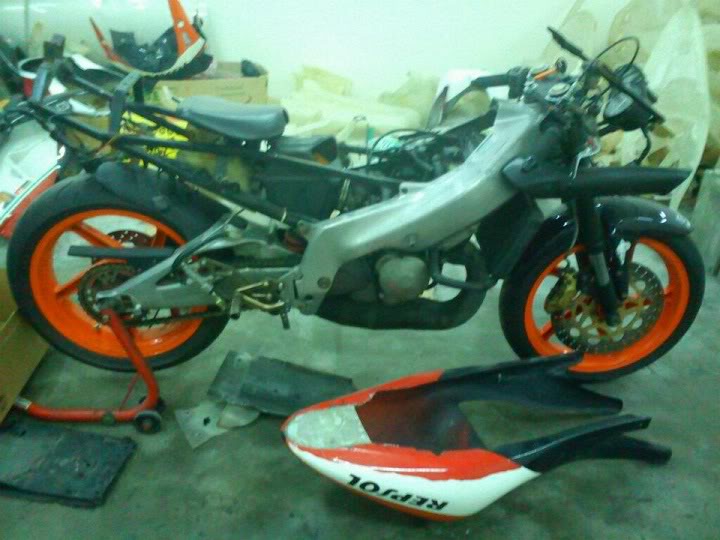 Aprilia RS125'97 Convert to GP1 Fairings G8