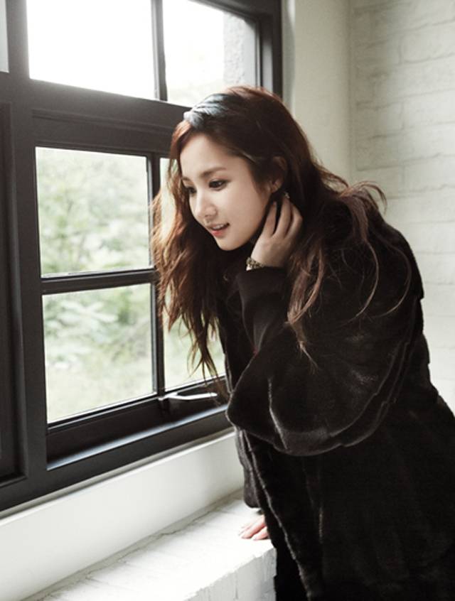 المزيد من صور Park Min Young من مجموعة COMPAGNA للشتاء  05