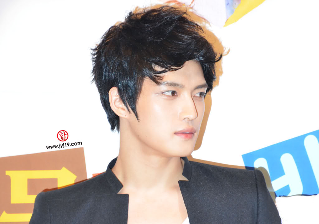 Protect the Boss -Protejati seful - Pagina 7 Protecthebossjj1