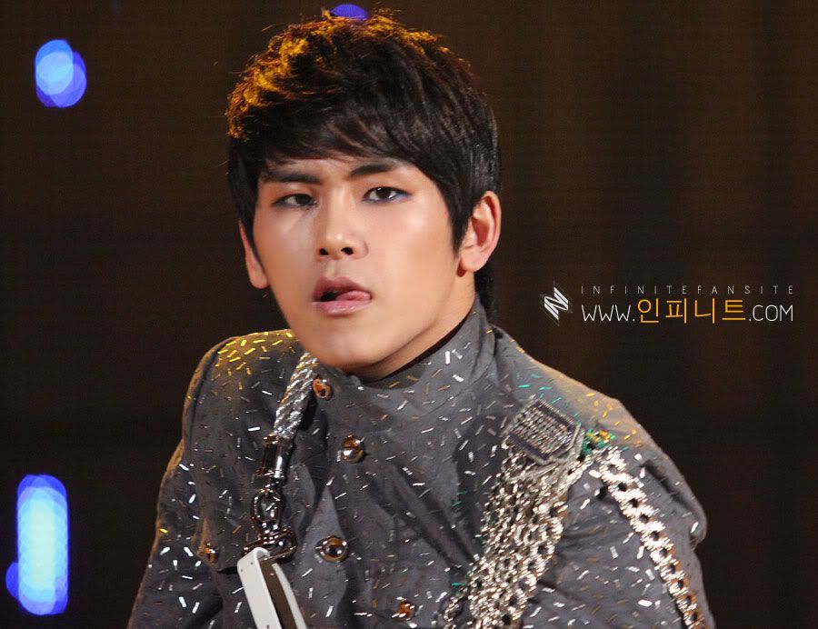 Lee HoWon 이호원 aka Hoya 4e7ded120fcd0f2ccb80c4a0