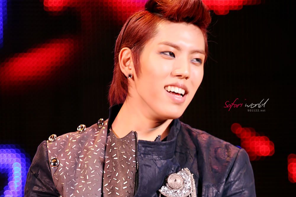 Jang DongWoo 장동우  61886af9d586dddb9f514654