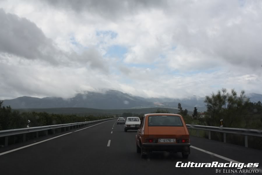 VII RUTA CLASICOCHE: Sábado 7/5/11 - TREPANDO OLLAS - Página 2 CR196-1