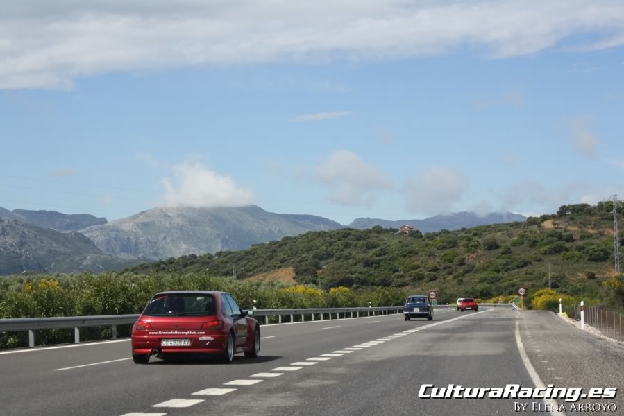 VII RUTA CLASICOCHE: Sábado 7/5/11 - TREPANDO OLLAS - Página 2 CR206