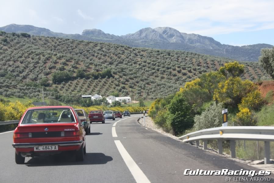 VII RUTA CLASICOCHE: Sábado 7/5/11 - TREPANDO OLLAS - Página 2 CR218-1