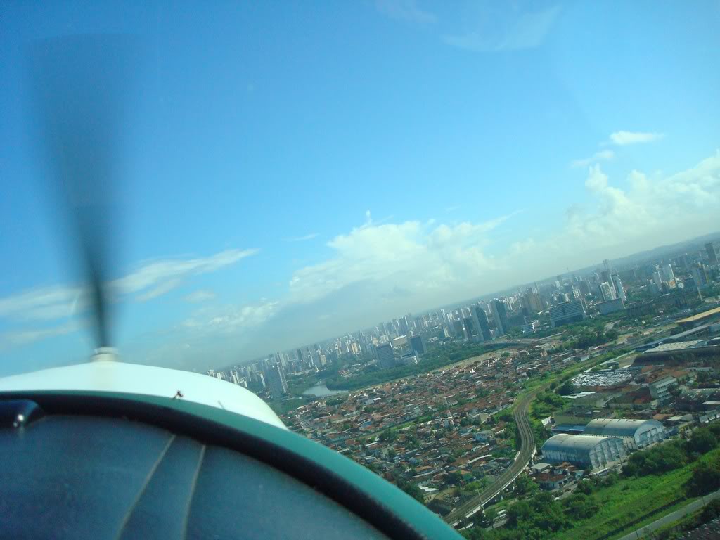 Voando Flyer Pelican 500BR + Bonus DSC07789