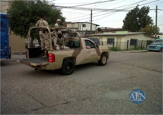 POLICIA - 3 toneladas en "narco-túnel" de Tijuana a metros de comandancia de PFP (Policia Federal) 29/Noviembre/2011 Classimage1-1