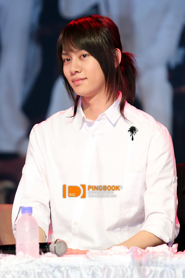 [PIX] 080527 THAILAND PRESS CON + FAN MEETING (FAN TAKEN PICS) 000000a