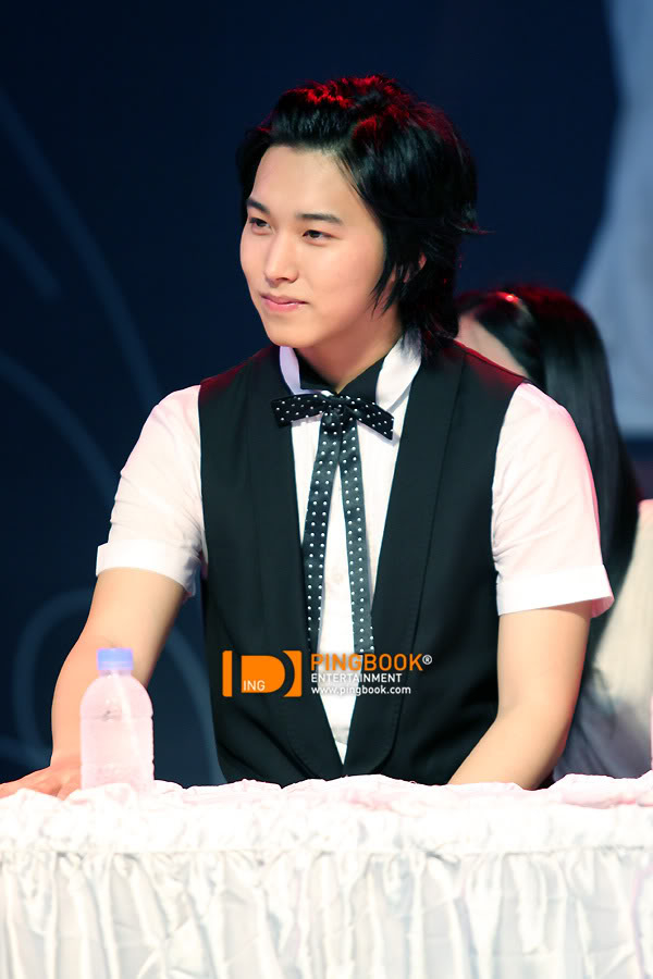 [PIX] 080527 THAILAND PRESS CON + FAN MEETING (FAN TAKEN PICS) 0b