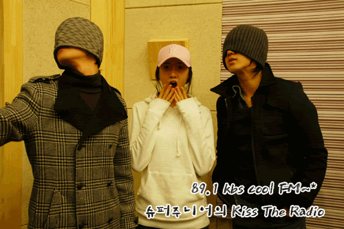 [PIX+GIF] KTR with Donghae and Yesung Tuesdayjv3