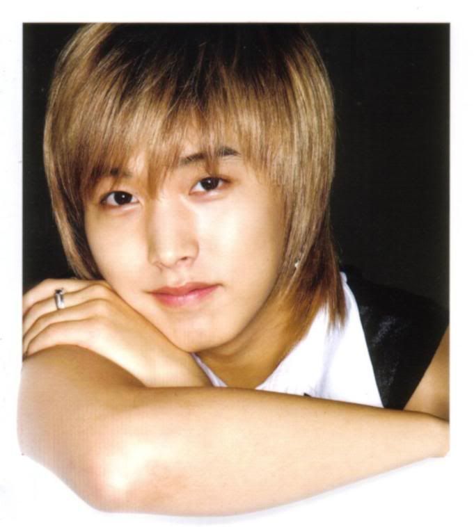 [PIX] 2007 S Magazine (August) Sungmin2