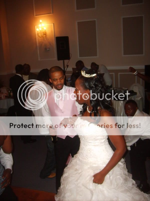 EXCLUSIVE VIDEO of one of our village member dancing RocWedding034