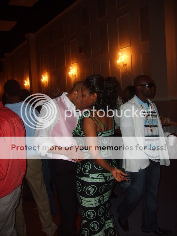 EXCLUSIVE VIDEO of one of our village member dancing - Page 2 RocWedding043