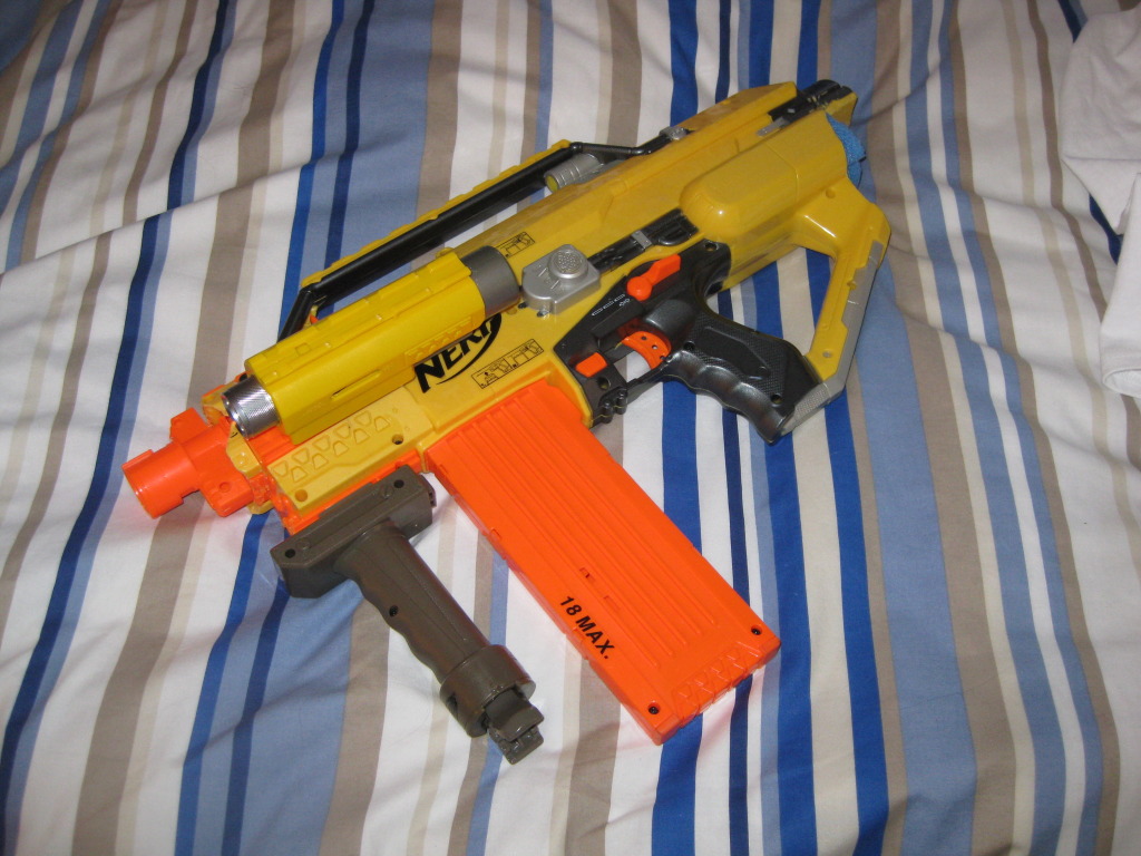 My Modded Rayven, Stampede "G36C" and Night Finder IMG_2023