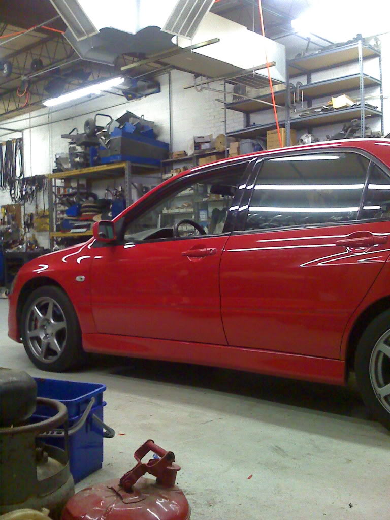 2005 Evo 8 to be continued Moto_0308