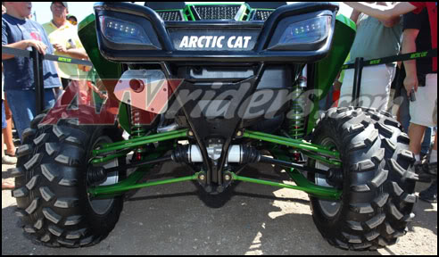 NEW-pics of Wildcat from 50th Annv  2012-arctic-cat-wildcat-1000i-ho-sxs-utv-black-rear-492