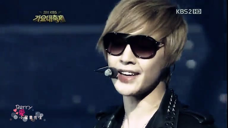 [HJL] "RAINISM" Performance at 2011 SBS Gayo Daejun Festival [30.12.11] 30sc13