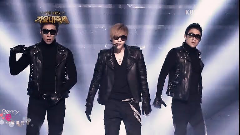 [HJL] "RAINISM" Performance at 2011 SBS Gayo Daejun Festival [30.12.11] 30sc17