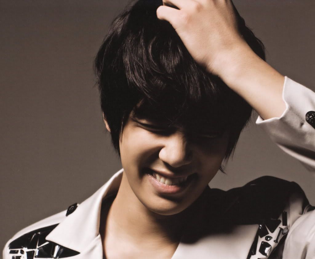 [scans] ‘The, Park Jung Min’ Repackage Album Taiwan Version Efc8aa3a4f1689a01b4cff39