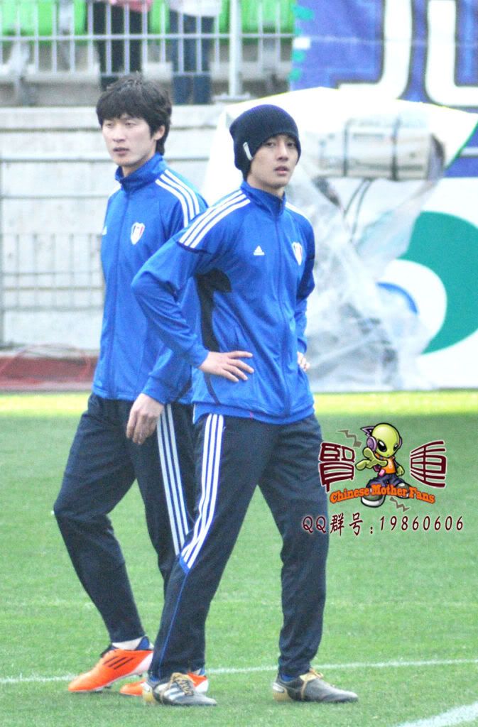 [HJL] FC MEN Soccer Match [24.04.11] (2) F7b5ddfe18169fd19f51468f