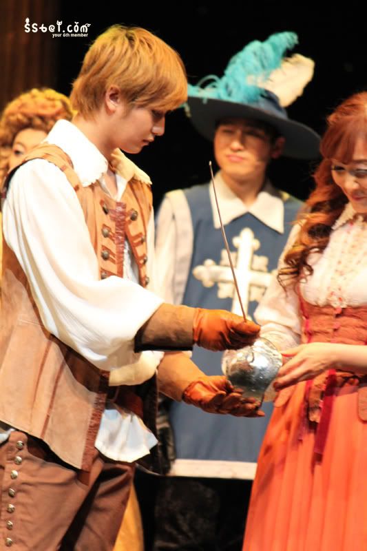 [YS] "The Three Musketeers" Musical Curtain Call [27.11.11]   22-1