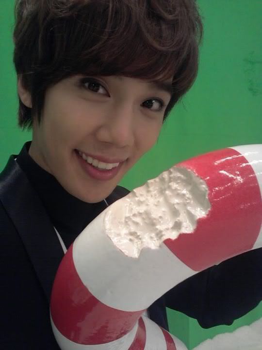 [JM] Fotos puestas en Twitter @JungMin0403 375230_323804760979100_231614143531496_1399399_2027495916_n