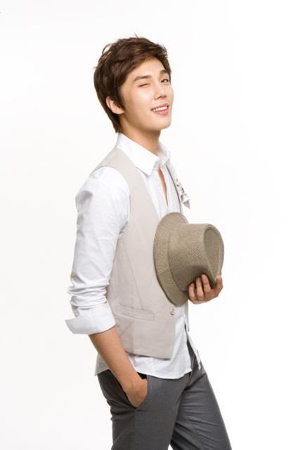 [news] SS501 Park Jung Min vuelve a casa en enero de 2012 387831_229514443785207_130589590344360_574881_370349945_n