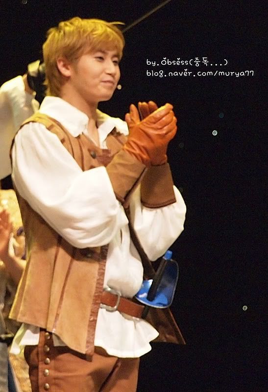 [YS] ‘Three Musketeers’ Musical [27.11.11] (4)   4ert