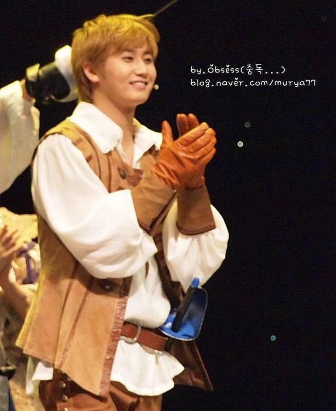 [YS] ‘Three Musketeers’ Musical [27.11.11] (4)   6wer