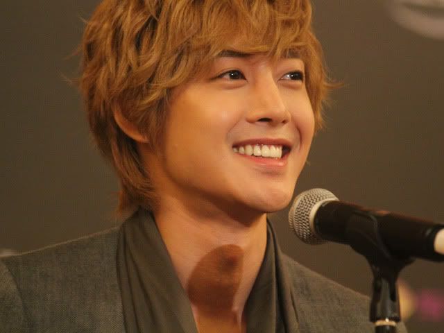 [HJL] MAMA 2011 in Singapore [29.11.11] (3)  91ef76c6a7efce1b15baf88-2