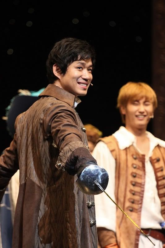 [YS] ‘Three Musketeers’ Musical [27.11.11] (4)   Mys4