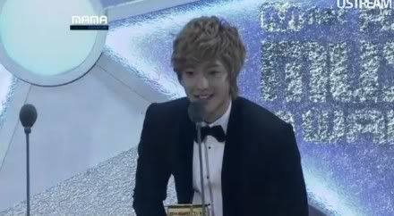 [HJL] MAMA 2011 in Singapore [29.11.11]  Sc13dfg