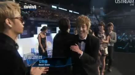 [HJL] MAMA 2011 in Singapore [29.11.11]  Sc18dfg