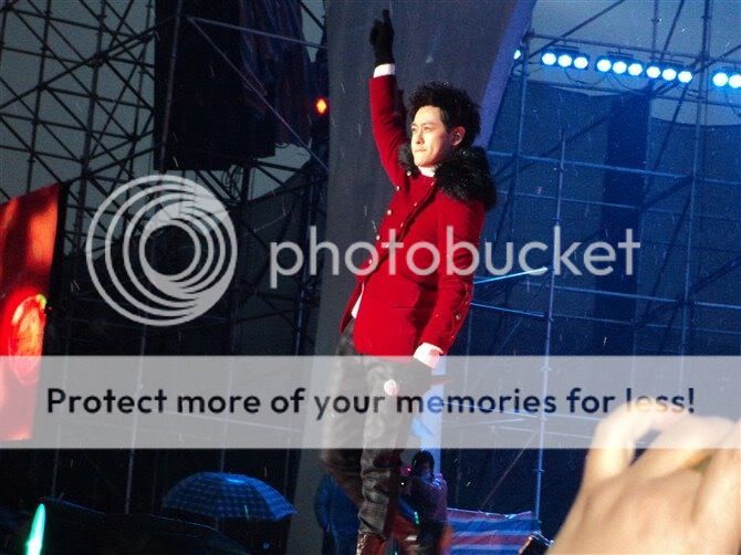 [Pics+video] Các hoạt động của Jimmy Lin năm 2011 Picee4xs1