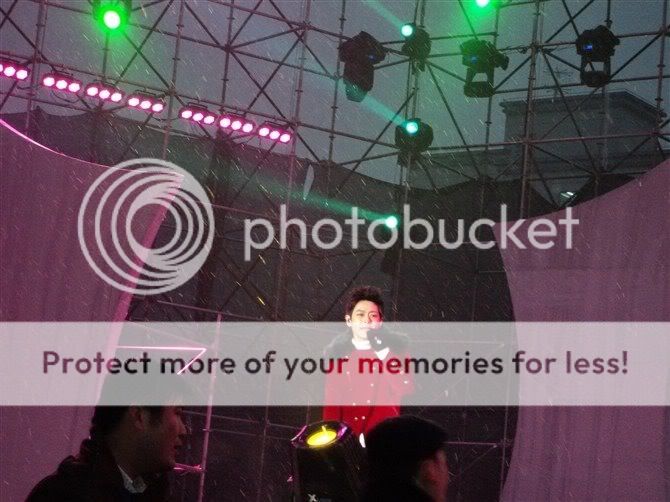 [Pics+video] Các hoạt động của Jimmy Lin năm 2011 Pict9BNux