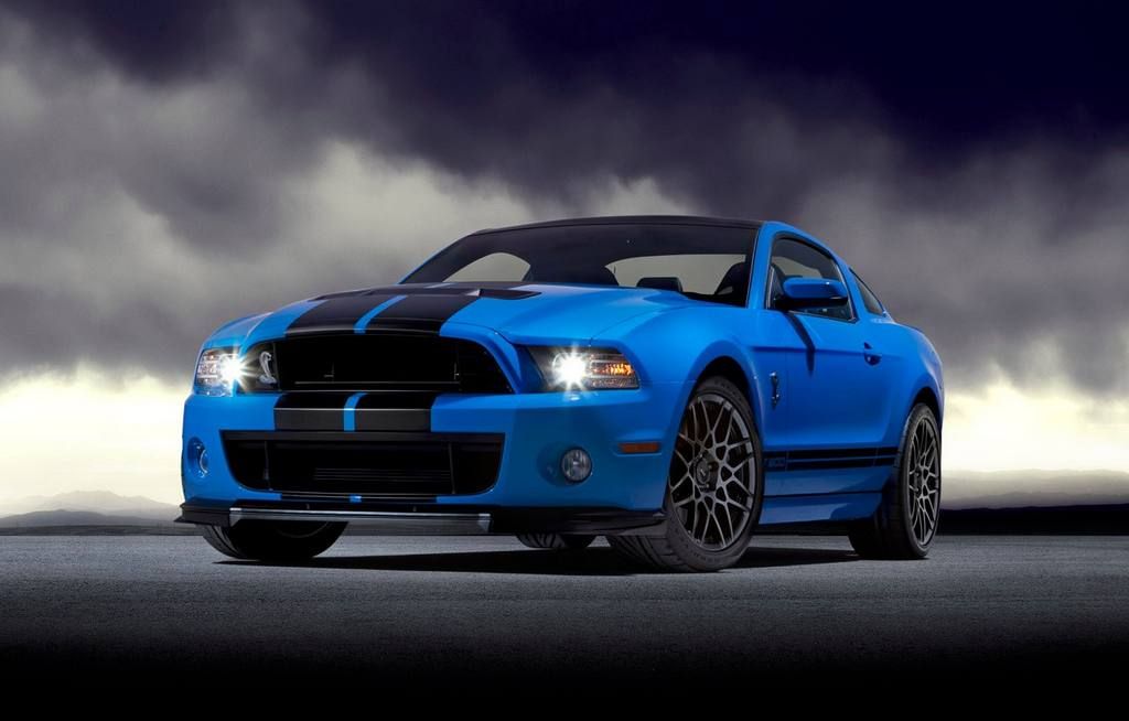 2012 Shelby Mustang GT500, 650 CV de músculo americano Ford-mustang-shelby-gt500-2012_01