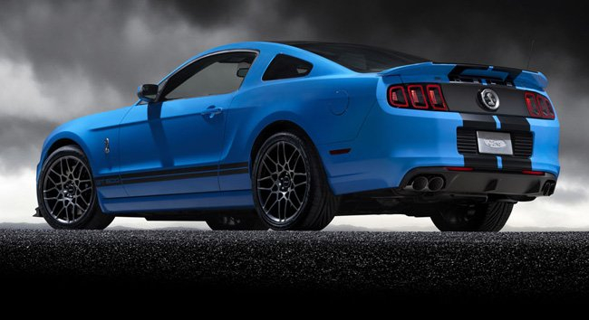 2012 - 2012 Shelby Mustang GT500, 650 CV de músculo americano Ford-shelby-gt-500-2