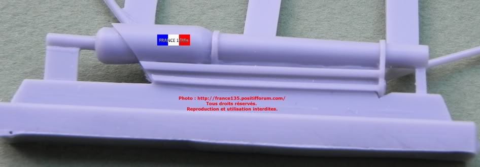 Char Saint-Chamond (deuxième type, toit pentu). SPARTA, 1/35, ref T3504. Résine. SAINT-CHAMOND_SPARTA_1-35_REFT-3504018